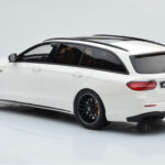 Mercedes AMG E63 S S213 T-Model Λευκό GT Spirit 1:18 - image 5 of 6