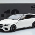 Mercedes AMG E63 S S213 T-Model Λευκό GT Spirit 1:18 - image 6 of 6