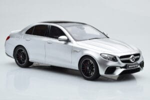 Mercedes AMG E63 S W213 Ασημί GT Spirit 1:18 GT230 Ρητίνη - εικόνα 4 από 6