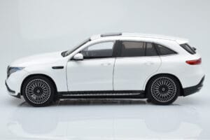 Mercedes EQC 400 Diamond Λευκό NZG 1:18 B66963756 Μέταλλο - εικόνα 4 από 8