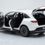 Mercedes EQC 400 Diamond Λευκό NZG 1:18 - image 5 of 8