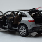 Mercedes EQE SUV X294 AMG Line Alpine Γκρι NZG 1:18 - image 5 of 8