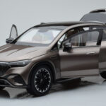 Mercedes EQE SUV X294 AMG Line Velvet Καφέ NZG 1:18 - image 2 of 8