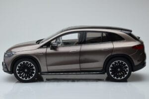Mercedes EQE SUV X294 AMG Line Velvet Καφέ NZG 1:18 B66960836 Μέταλλο - εικόνα 4 από 8