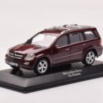Mercedes GL X164 Καρνεόλ Κόκκινο Minichamps 1:43 - image 2 of 4