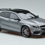 Mercedes AMG GLA 45 X156 Έκδοση Αντιπροσώπου GT Spirit 1:18 B66960467 Ρητίνη - image 4 of 6