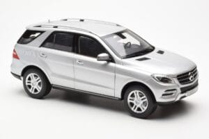 Mercedes M-Class W166 Iridium Ασημί Μεταλλικό Minichamps 1:18 B66960064 Μέταλλο - εικόνα 6 από 8
