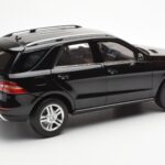 Mercedes M-Class W166 Obsidian Μαύρο Μεταλλικό Minichamps 1:18 B66960063 - image 3 of 8