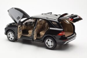 Mercedes M-Class W166 Obsidian Μαύρο Μεταλλικό Minichamps 1:18 B66960063 Μέταλλο - εικόνα 5 από 8