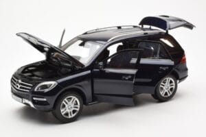 Mercedes M-Class W166 Tansanite Μπλε Μεταλλικό Minichamps 1:18 B66960065 Μέταλλο - εικόνα 2 από 8
