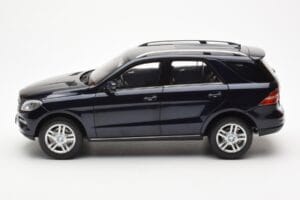 Mercedes M-Class W166 Tansanite Μπλε Μεταλλικό Minichamps 1:18 B66960065 Μέταλλο - εικόνα 4 από 8
