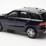 Mercedes M-Class W166 Tansanite Μπλε Μεταλλικό Minichamps 1:18 B66960065 - image 7 of 8