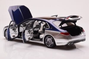 Mercedes Maybach S680 W223 Nautical Μπλε Cirrus Ασημί Almost Real 1:18 820125 Μέταλλο - εικόνα 5 από 8
