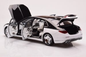Mercedes Maybach S680 W223 Obsidian Μαύρο Diamond Λευκό Almost Real 1:18 820121 Μέταλλο - εικόνα 4 από 7