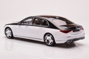 Mercedes Maybach S680 W223 Obsidian Μαύρο Diamond Λευκό Almost Real 1:18 820121 Μέταλλο - εικόνα 6 από 7