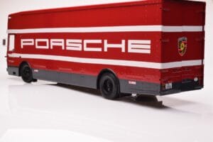 Mercedes O317 Porsche Transporter Κόκκινο CMR 1:18 CMR149 Μέταλλο - εικόνα 3 από 12