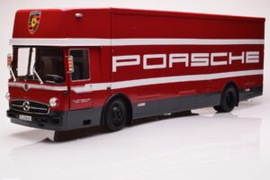 Mercedes O317 Porsche Transporter Κόκκινο CMR 1:18
