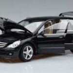 Mercedes R-Class W251 Obsidian Μαύρο Minichamps 1:18 B66962325 Μέταλλο - image 2 of 7