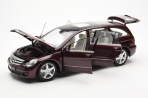 Mercedes R-Class W251 Κόκκινο Μεταλλικό Minichamps 1:18 150034602 Μέταλλο - εικόνα 2 από 8