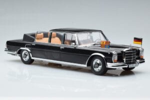 Mercedes 600 Pullman W100 Landaulet Queen Elizabeth II KK-Scale 1:18 KKDC181185 Μέταλλο - εικόνα 4 από 6