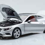 Mercedes S-Class W222 Iridium Ασημί Norev 1:18 - image 2 of 8