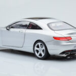Mercedes S-Class W222 Iridium Ασημί Norev 1:18 - image 7 of 8