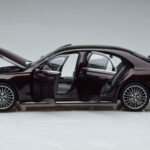 Mercedes S-Class W223 AMG Line Κόκκινο Norev 1:18 - image 4 of 8