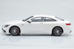 Mercedes AMG S63 C217 Coupe Λευκό GT Spirit 1:18 B66960372 Ρητίνη - εικόνα 3 από 6