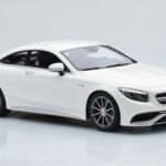 Mercedes AMG S63 C217 Coupe Λευκό GT Spirit 1:18 - image 4 of 6