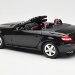 Mercedes SLK R171 Obsidian Μαύρο Metallic Minichamps 1:18 B66962319 - image 8 of 9