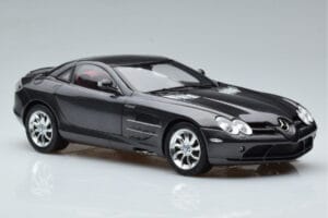 Mercedes SLR McLaren Μαύρο CMC 1:18 M-045F Μέταλλο - εικόνα 6 από 10
