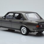 Mercedes W123 AMG 280 Γκρι Otto 1:18 - image 5 of 6