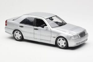 Mercedes C36 AMG W202 Ασημί UT Models 1:18 180035000 Μέταλλο - εικόνα 4 από 6