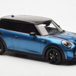 Mini Cooper S F56 Island Μπλε Otto 1:18 - image 4 of 6