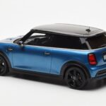 Mini Cooper S F56 Island Μπλε Otto 1:18 - image 5 of 6