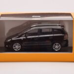 Opel Zafira B OPC Μαύρο Minichamps 1:43 - image 4 of 4