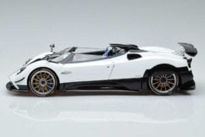 Pagani Zonda HP Barchetta Carbon Fiber Λευκό LCD 1:18 LCD18009 WH Μέταλλο - εικόνα 5 από 9