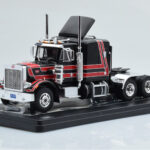 Peterbilt 359 Μαύρο Κόκκινο IXO 1:43