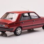 Peugeot 305 GTX Κόκκινο Plaisir Otto 1:18 - image 2 of 6