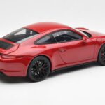 Porsche 911 991 Carrera GTS Carmine Κόκκινο Schuco 1:18 450039000 - image 3 of 8