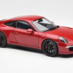 Porsche 911 991 Carrera GTS Carmine Κόκκινο Schuco 1:18 450039000 - image 6 of 8