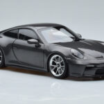 Porsche 911 992 GT3 Touring Package Γκρι Norev 1:18 - image 5 of 7