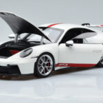 Porsche 911 992 GT3 Λευκό Norev 1:18 - image 2 of 7