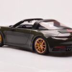 Porsche 911 992 Targa 4S Πράσινο Ελιάς GT Spirit 1:18 - image 5 of 6