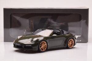 Porsche 911 992 Targa 4S Πράσινο Ελιάς GT Spirit 1:18 GT438 Ρητίνη - εικόνα 6 από 6