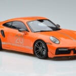 Porsche 911 992 Turbo S China 20th Anniversary Πορτοκαλί Minichamps 1:18 - image 4 of 6