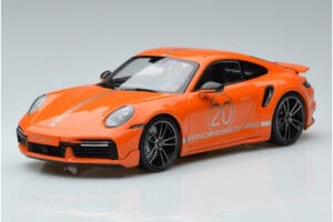 Porsche 911 992 Turbo S China 20th Anniversary Πορτοκαλί Minichamps 1:18 155069171