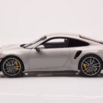 Porsche 911 992 Turbo S Crayon Γκρι GT Spirit 1:18 - image 3 of 6
