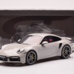 Porsche 911 992 Turbo S Crayon Γκρι GT Spirit 1:18 - image 6 of 6
