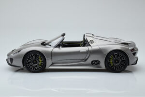 Porsche 918 Spyder Πρωτότυπο Γκρι Μεταλλικό Minichamps 1:18 110060030 Μέταλλο - εικόνα 4 από 7